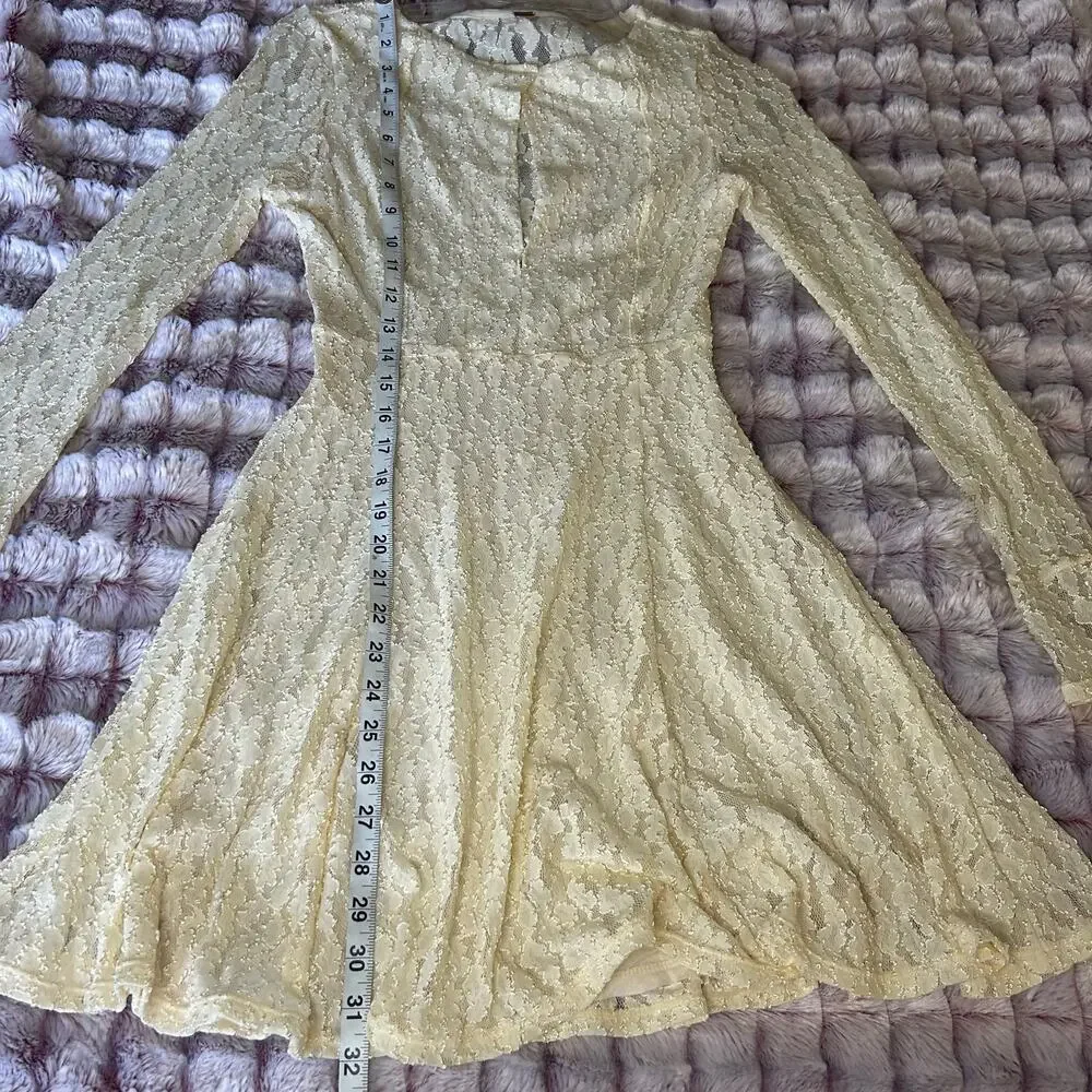 Free people Boho Festival Lace mini dress with long bell sleeves. Women S